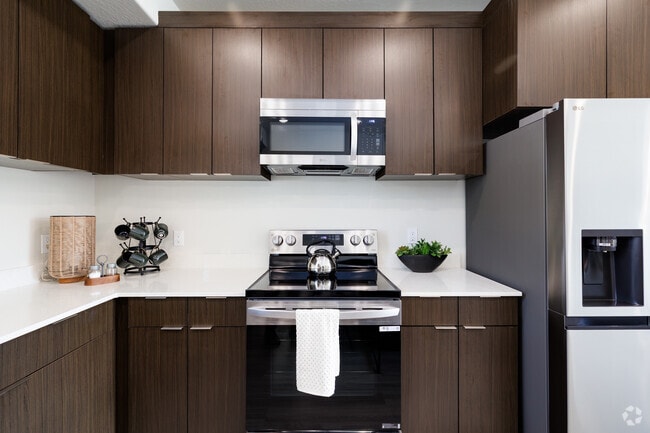 2BR, 2.5BA - 1,291SF - Kitchen