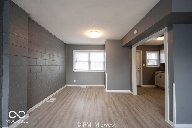 Photo - 6060 E 16th St