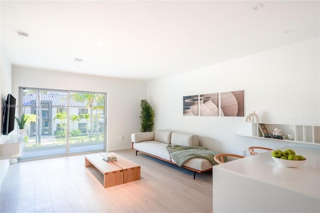 Photo - 201 Sunrise Dr Unit 203