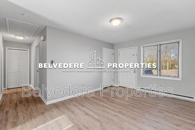 Photo - Third Ave N (507)