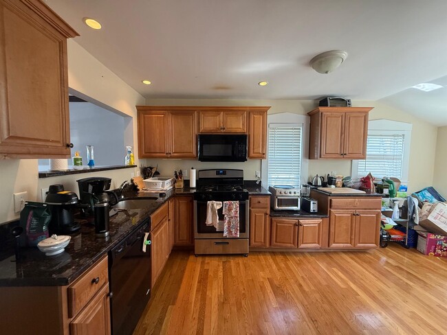 Photo - 12 Bellevue St Unidad 1 Rental