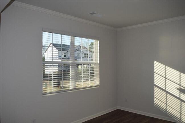 Photo - 4680 Trefoil Path