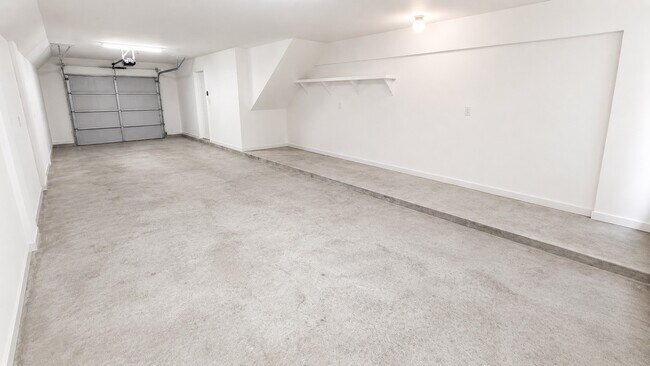 Building Photo - 2710 Hullsmith Dr Unit 803