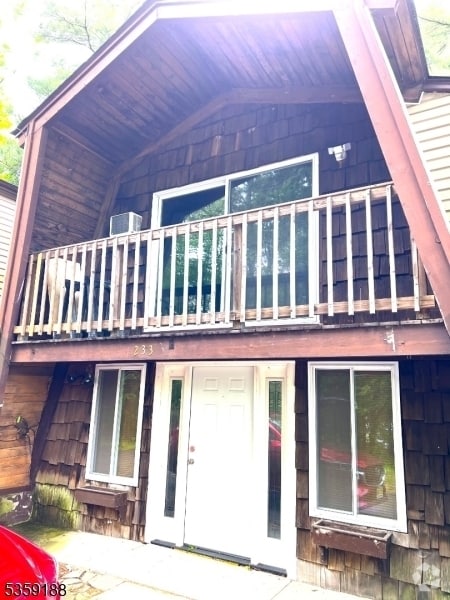 Building Photo - 233 A Lake Shore N Rental