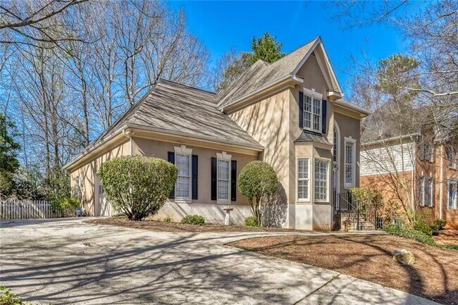 Photo - 1111 Lake Washington Dr NW