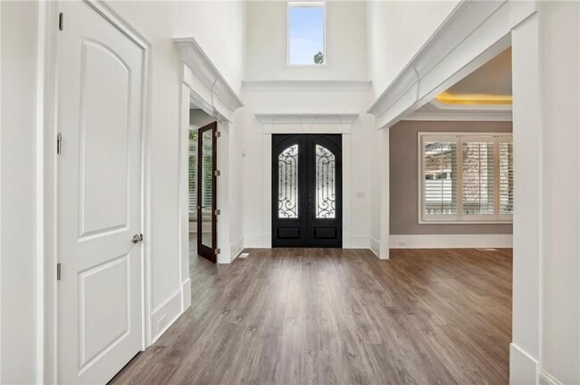 Photo - 3750 Robinson Rd NE