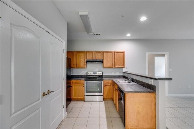 3-Bedroom, 2-Bath Main-Level Condo in Convenient Douglasville Location