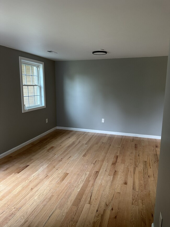 Photo - 412 Elmwood Dr