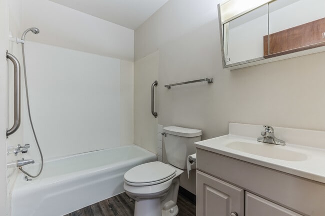 Photo - Neillsville Manor