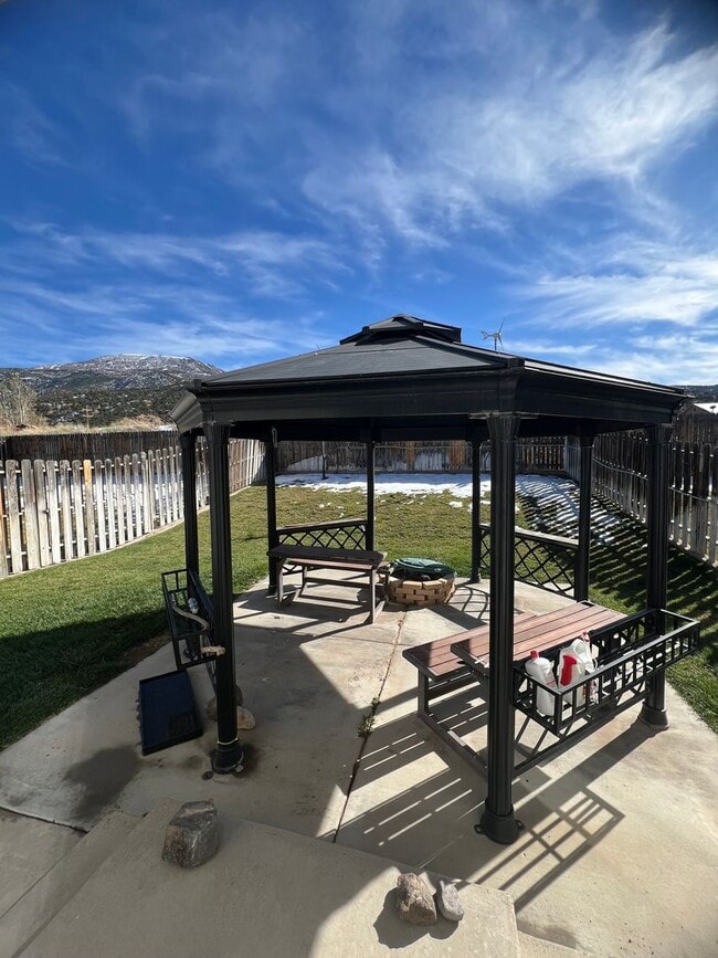 Photo - Bigger then it looks! 5 bedrooms 3.5 baths