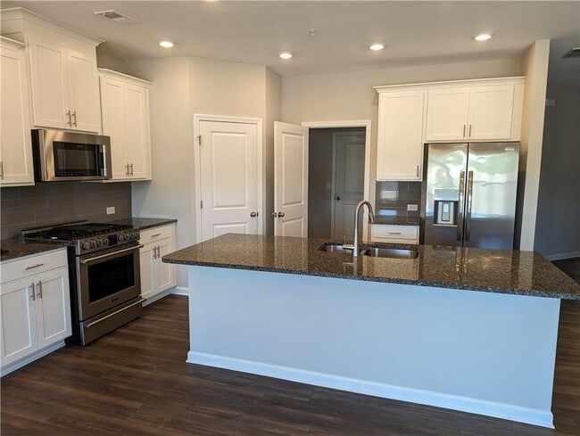 Photo - 1341 Endicott Ct
