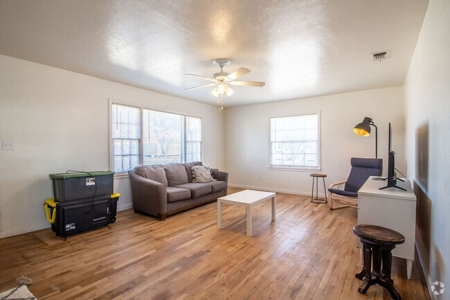 Building Photo - 3801 35th St Unit A Rental