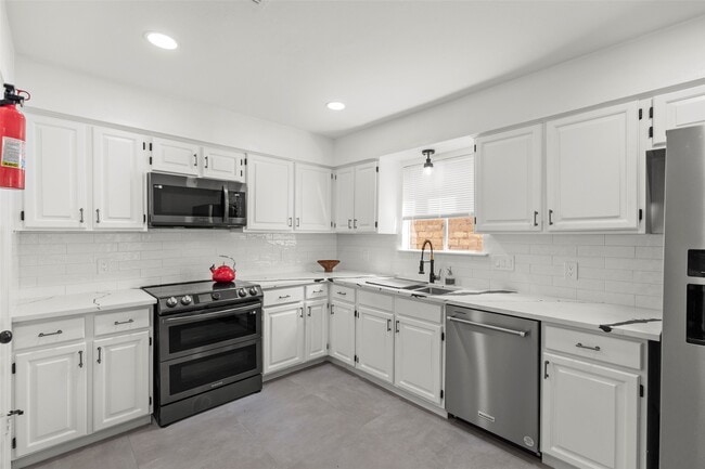 Photo - 2019 Wilcrest Dr