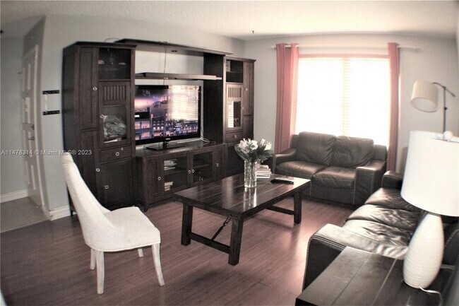 Photo - 284 NW 69th Ave Unit 280