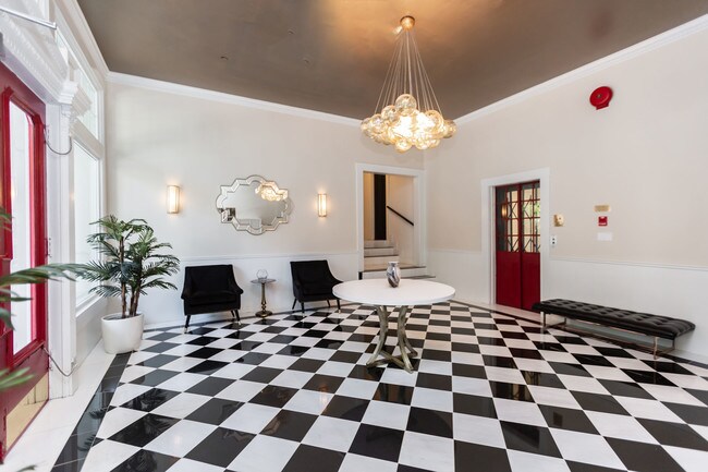 Photo - 655 Stockton