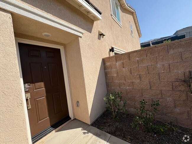 Building Photo - 35286 Sorenstam Dr Unit B Rental
