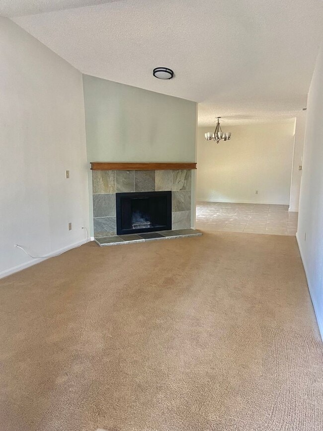 Photo - #fol6820 Unit 6822