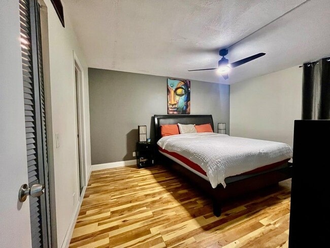 Photo - 113 Lake Emerald Dr Unit 209