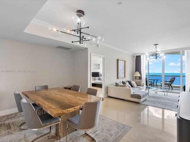 Building Photo - 17875 Collins Ave Unit 4405