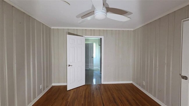 Photo - 136 Hillsdale Dr SE