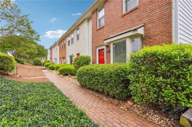 Photo - 102 Holcomb Ferry Rd