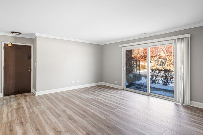 Photo - 629 Derry Ct