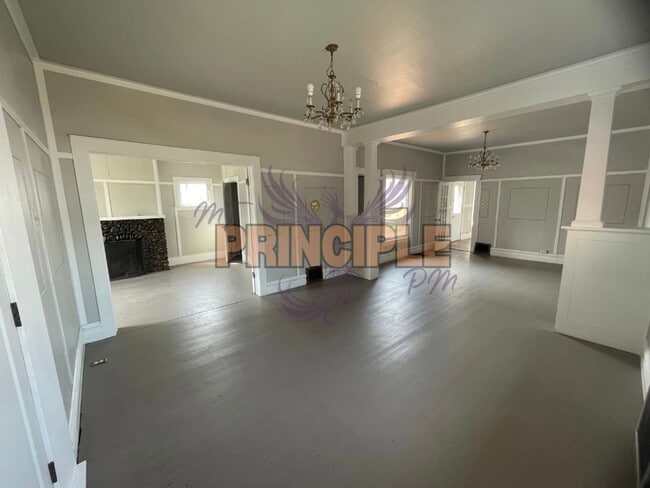 Photo - 735 Placer St