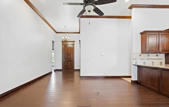 Photo - Welcome Home! 4 Bedroom + 3 bathroom + 3 c...