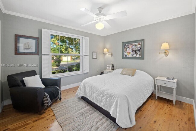 Photo - 9980 SW 128th St