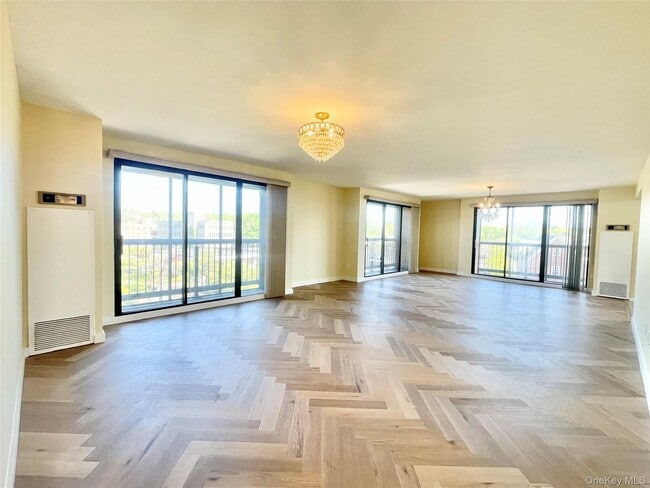 Photo - 12 Bond St Unit 5B