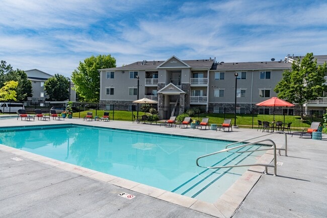 Sparkling Pool