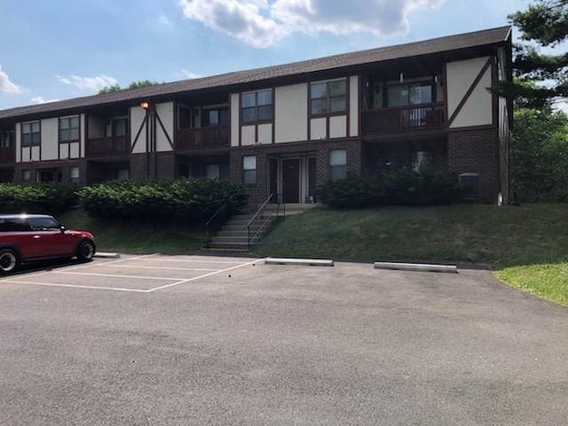 Photo - 1019-1049 Westbury Cir