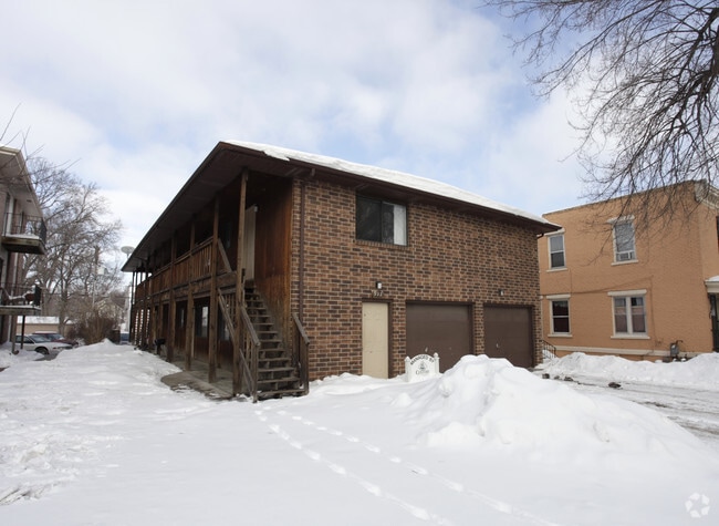 Building Photo - 922 A St