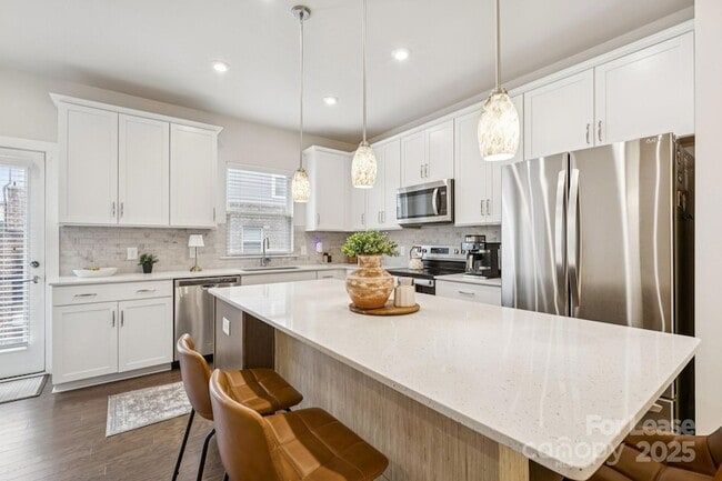 Photo - 12106 Brooklyn Ave