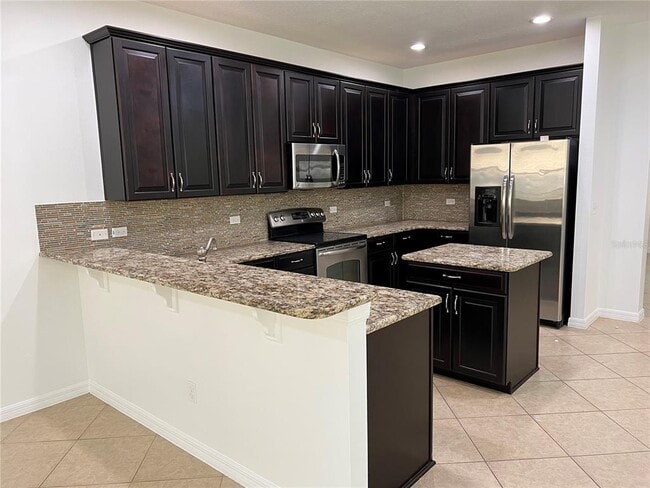 6526 Golden Dewdrop Trail