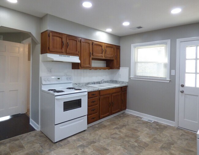 Photo - COMING SOON! Fully Renovated House near North Limestone! All Electric, Garage, Dogs Ok!
