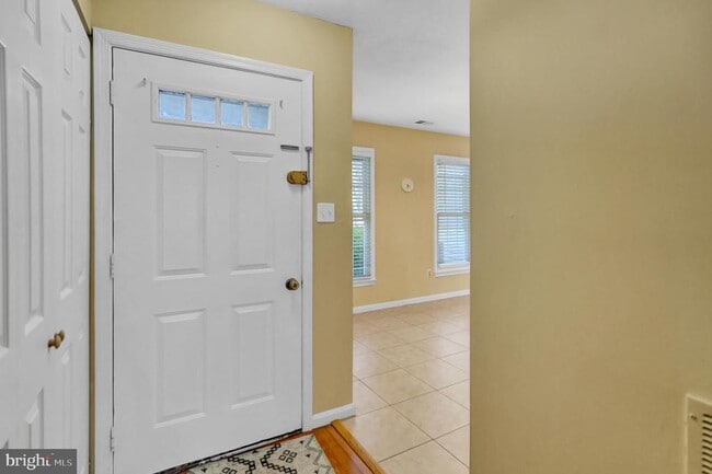 Photo - 6389 Fenestra Ct