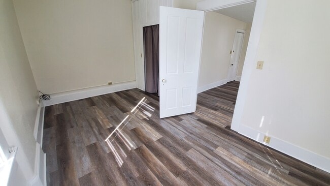 Photo - 509 W Locust St Unidad Apt 2