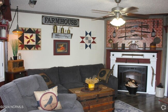 Building Photo - 1216 Cross Creek Cir Unit X8 Rental