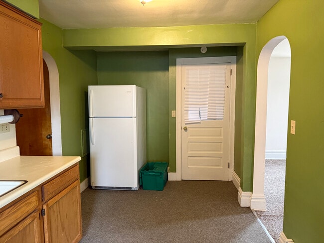 Photo - 261 E St Unidad down stairs