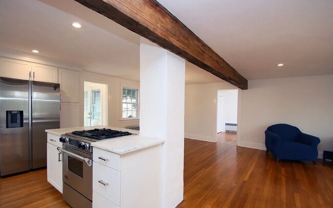 Photo - 570 Westfield Ave