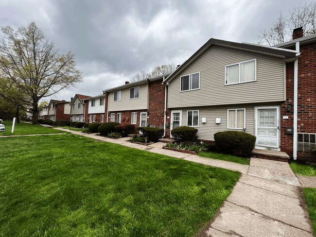 Highview Manor Apartments