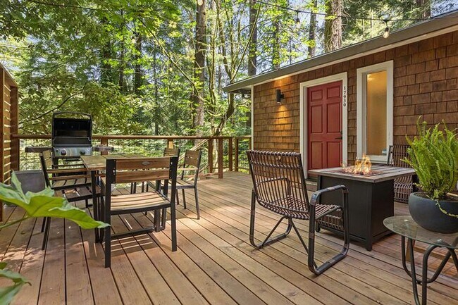 Photo - Fully furnished hillside 2 bedroom., 2 bat...