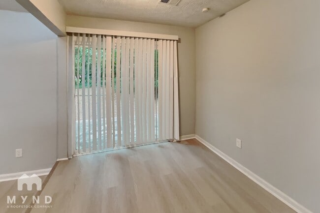 3047 Brook Hollow Dr