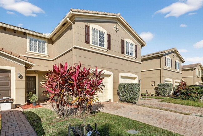 Photo - 2245 Portsmouth Ln