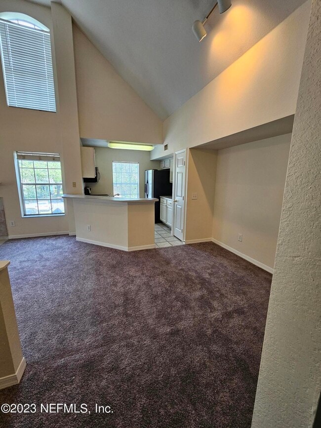 Photo - 13703 Richmond Park Dr N