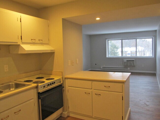 Photo - 722 W Kilgore Rd Unit 303