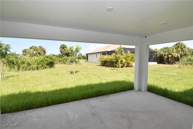 Building Photo - 208 Sunset Rd