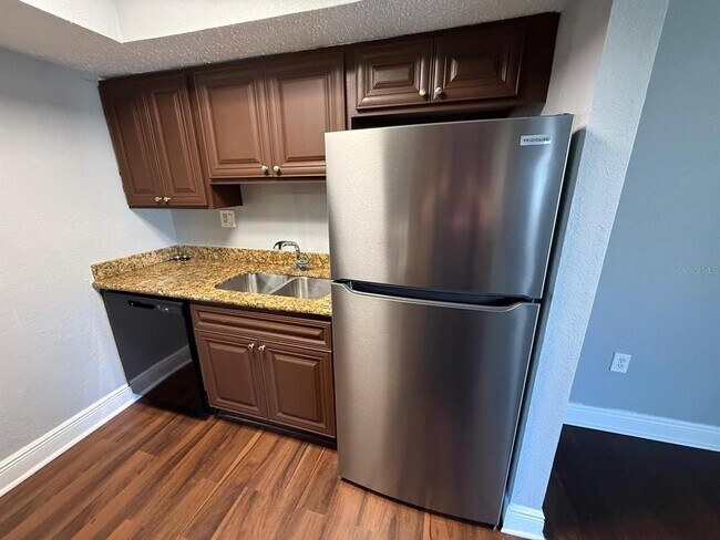 Photo - 4741 S Texas Ave Unidad D