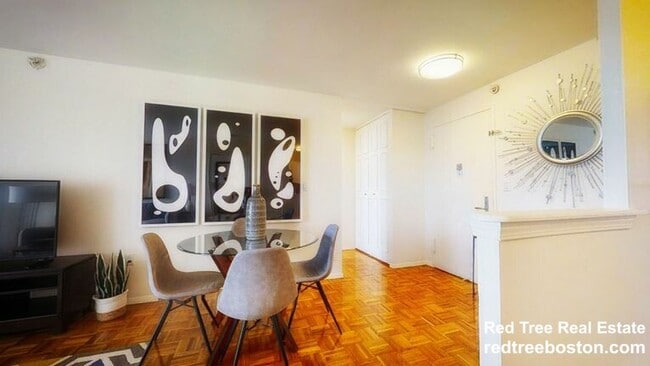 175 Freeman St Unit 604